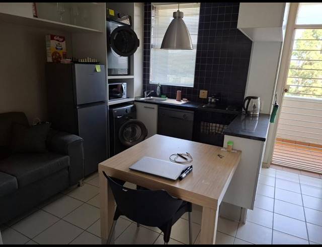 2 BEDROOM PROPERTY TO RENT IN HILLCREST
